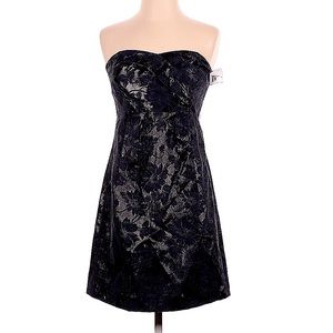 Strapless Sweetheart Neck Cocktail Dress